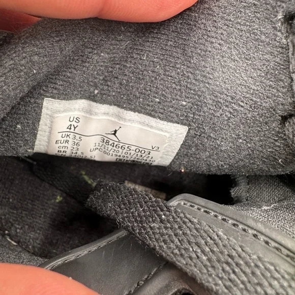 Jordan Black and Green Sneakers with Air Unit and Perforated Panels - Picture 4 of 14